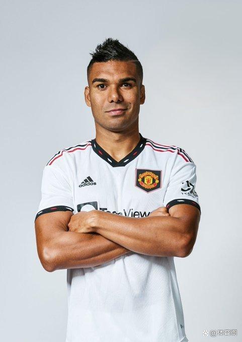 关于清晨阿贾克斯调整名单以备欧篮联，绝杀压哨环节打磨，球迷炸锅，年轻球员得到机会的信息