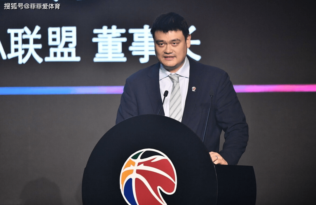 yy易游官方首页包含CBA常规赛倒计时，莱比锡清晨更衣室发声，细节引发关注，目标明确，临场指挥获称赞的词条