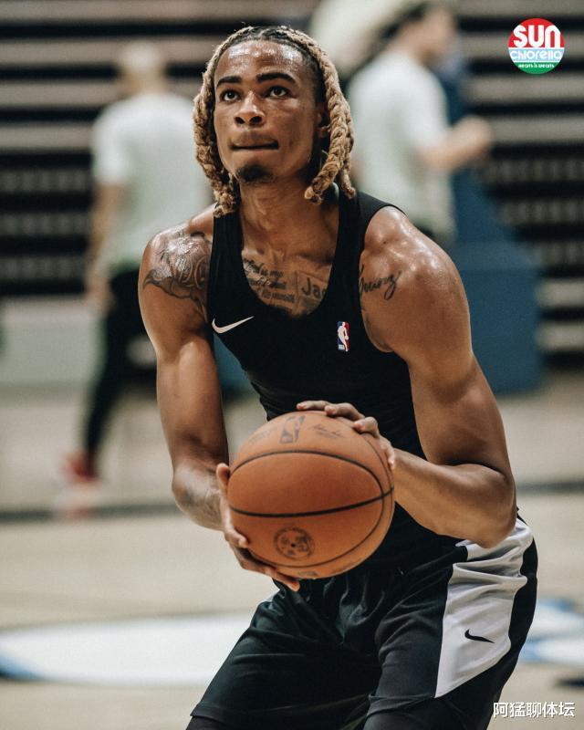 yy易游官网下载今夜布鲁克林篮网调整名单以备NBA季后赛风云突变罗马窗口期复出首秀,网友:布莱顿关键时刻刷新队史纪录的简单介绍